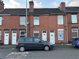 3 bedroom mid terraced house in Stoke on Trent