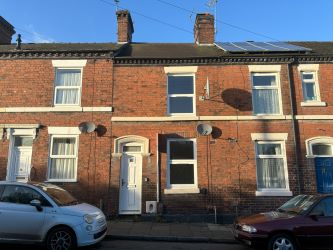 A vacant freehold 2 bedroom mid terraced property 