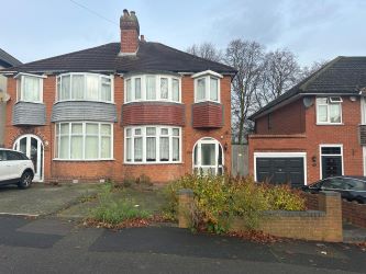 3 bedroom semi detached property in west Bromwich  