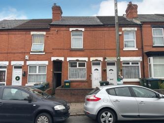 2 bedroom mid terraced house in Coventry