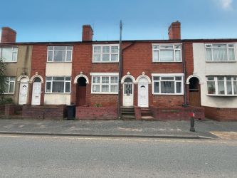 3 bedroom mid terraced house in Stourbridge 