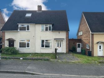 3 room semi detached house in Dudley