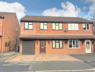 4 bedroom semi detached house in Bedworth