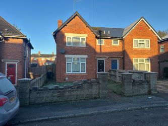 3 bedroom semi detached house in Walsall