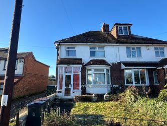 3 bedroom semi detached house in Birmingham