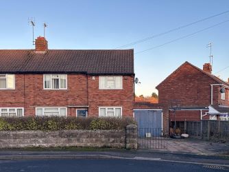 3 bedroom semi detached house in Dudley