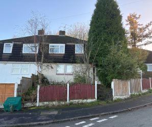 3 bedroom semi detached house in Newcastle under Lyme