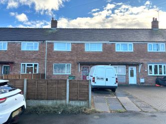 3 bedroom mid terraced property in Stourbridge.