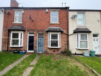 2 bedroom mid terraced house in Birmingham 