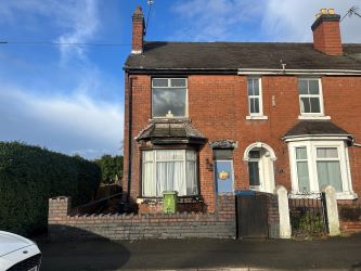 3 bedroom end terraced house in Stafford