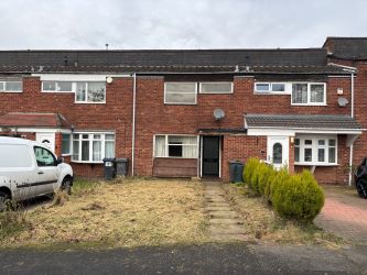 3 bedroom mid terraced house in Birmingham 