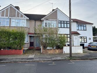 2 bedroom mid terraced property in Middlesex