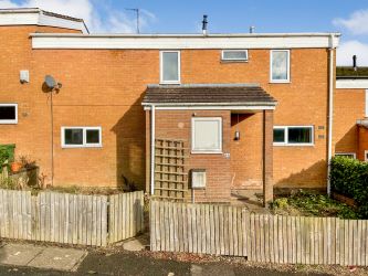 4 bedroom mid terraced house in Telford