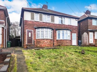 3 bedroom semi detached house in Oldbury