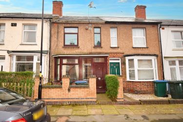 3 bedroom mid terraced house in Coventry 