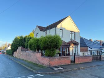 3 bedroom detached house in Wolverhampton