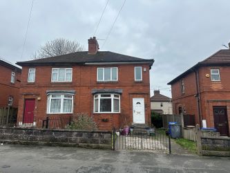 3 bedroom semi detached house in Stoke on Trent 