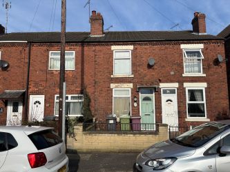 2 bedroom mid terraced house in Bolsover, Chesterfield