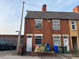 2 bedroom end terraced house in Worksop, Notts.