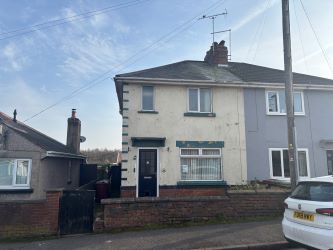 3 bedroom semi detached property in Worksop