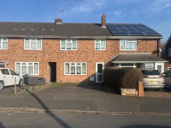 3 bedroom mid terraced property in Bilston 