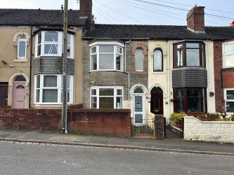 3 bedroom mid terraced property in Stoke on trent