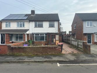 3 bedroom semi detached house in Telford