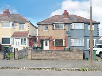 3 bedroom semi detached house in Oldbury