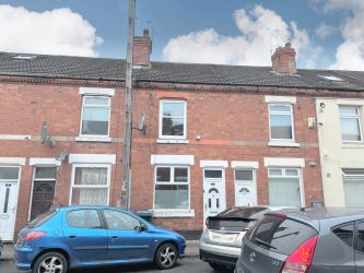 2 bedroom mid terraced house in Coventry