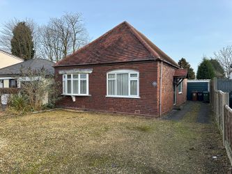 2 bedroom detached bungalow in Walsall