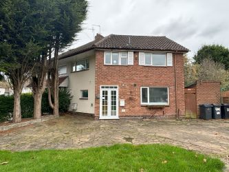 3 bedroom semi detached house in Birmingham 