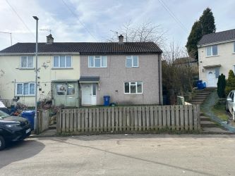 3 bedroom semi detached house in Newcastle under Lyme