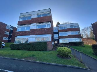 2 bedroom penthouse apartment in Sutton Coldfield