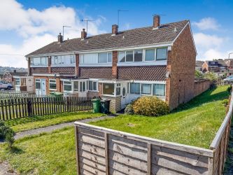 3 bedroom end terraced property on Brierley 