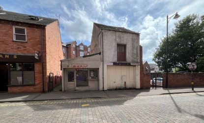 Freehold formerly commercial premises in Worcester