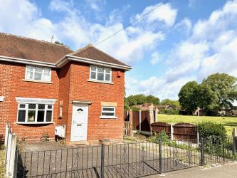 3 bedroom semi detached house in Wednesbury