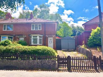 3 bedroom end terraced property in Northfield