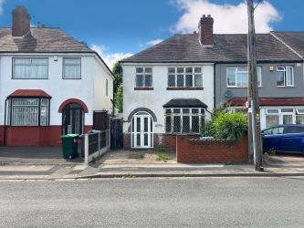 3 bedroom end terraced house in West Bromwich