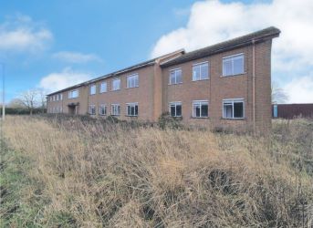Freehold former dormitory block in Market Rasen