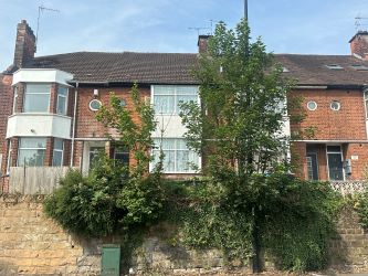 6 bedroom mid terraced property in Coventry 