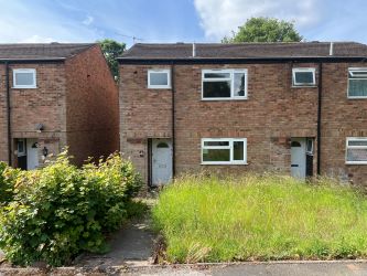 3 bedroom semi detached house in Walsall