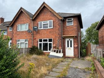 3 bedroom semi detached house in Walsall