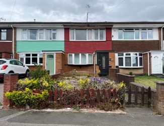 3 bedroom mid terraced house in Bloxwich, Walsall