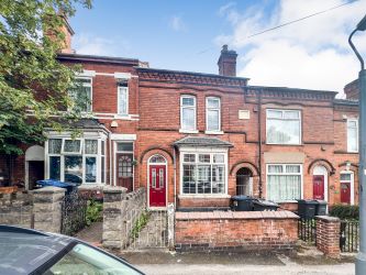 3 bedroom mid terraced house in Erdington