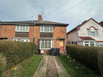 3 bedroom semi detached house in Birmingham
