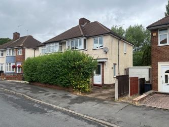 3 bedroom semi detached house in Dudley