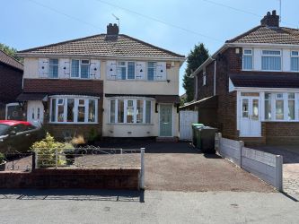 2 bedroom semi detached house in Oldbury
