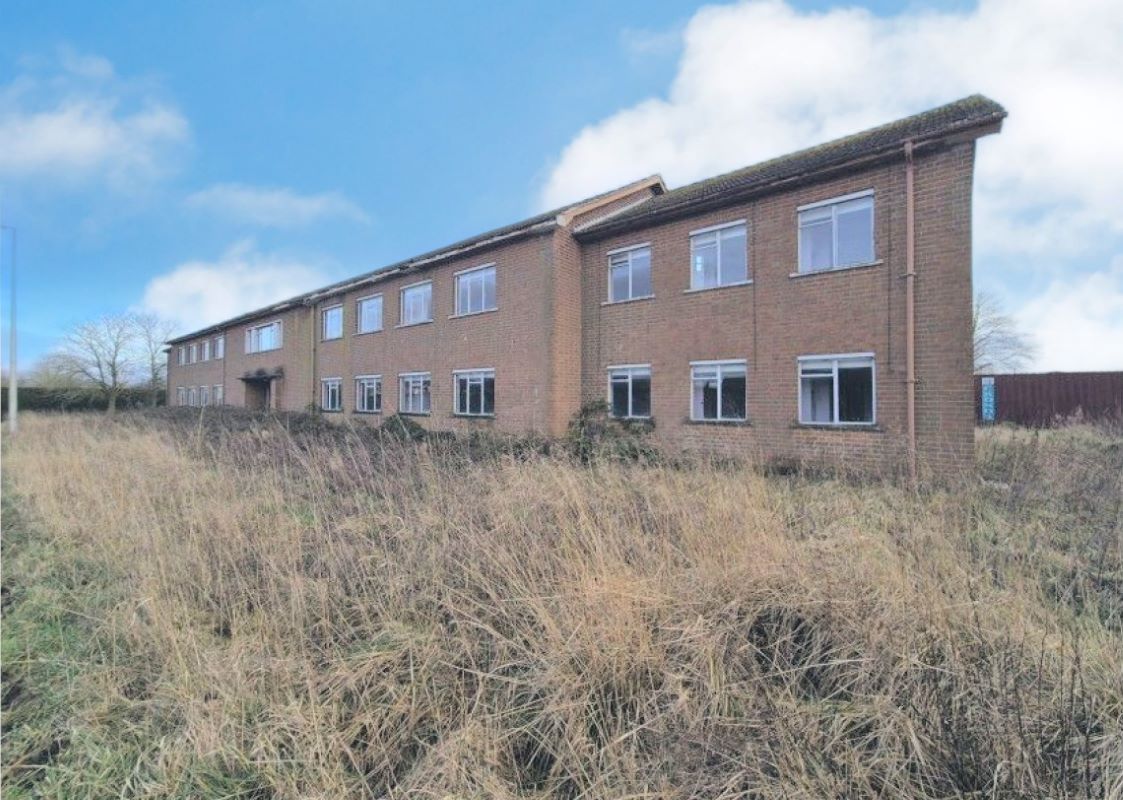 Freehold former dormitory block in Market Rasen