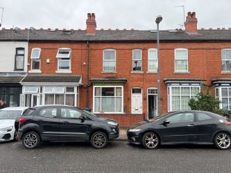 3 bedroom mid terraced house in Balsall Heath