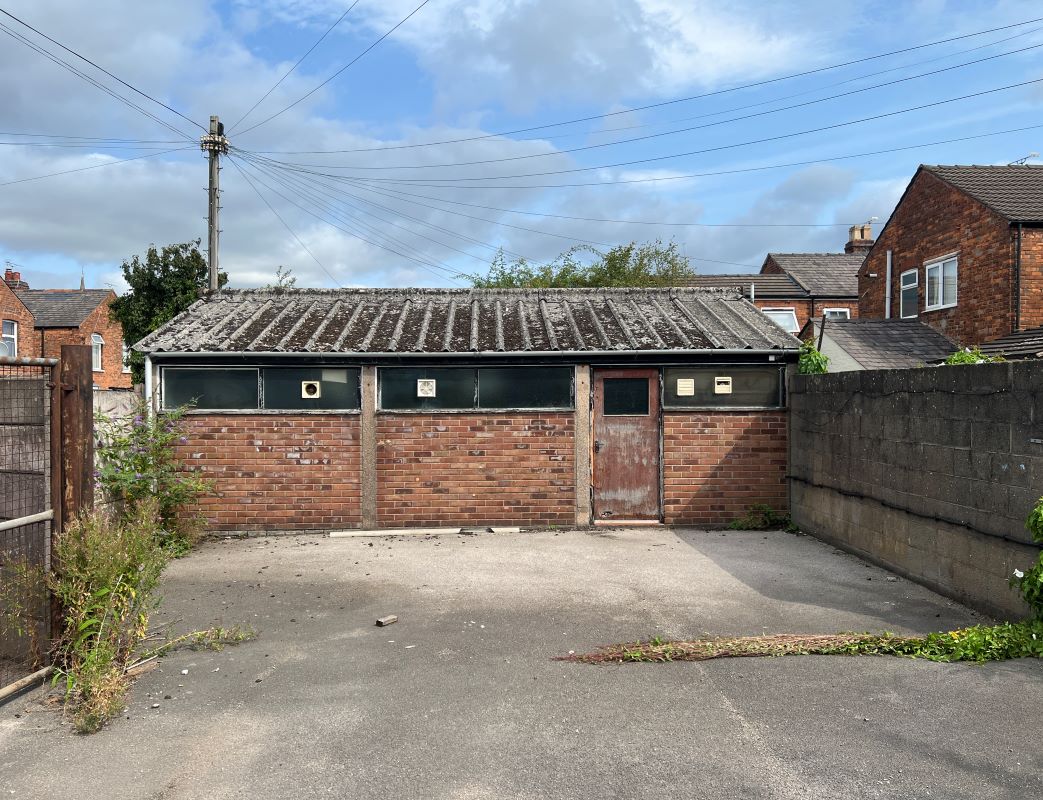 Workshop rear of 76 Edleston Road, Crewe, Cheshire, CW2 7HD